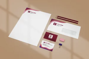 Mockup d'un set de papeterie au nom de Chloé Tuffigo, graphiste